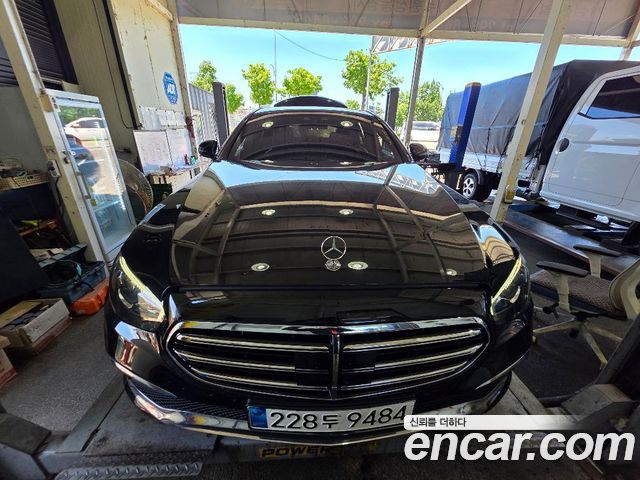 Mercedes-Benz E-Class W213 E250 Exclusive - фото 0