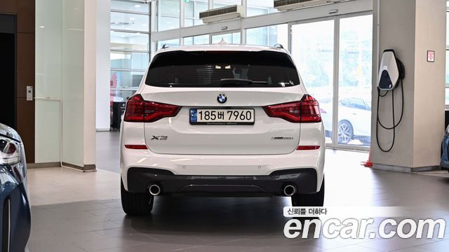 BMW X3 G01 xDrive 20i M Sport - фото 3