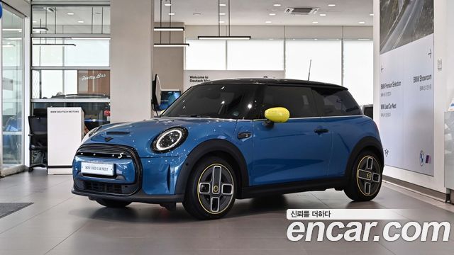 Mini Cooper SE Electric 3rd - фото 0
