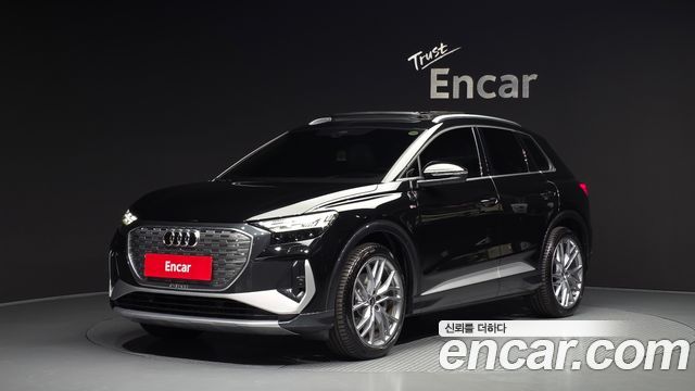 Audi Q4 e-tron F4 45 Premium - фото 0