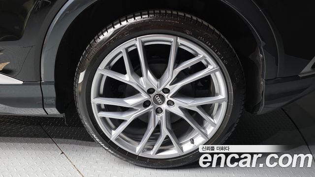 Audi Q4 e-tron F4 45 Premium - фото 4
