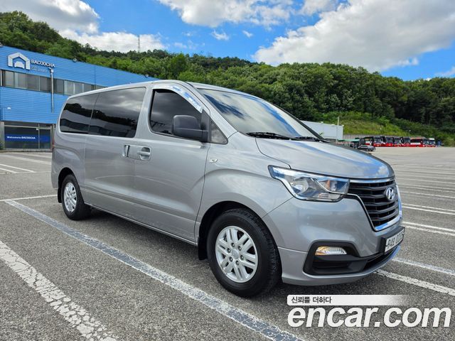 Hyundai Starex Новый Van 5-Seater Modern - фото 2