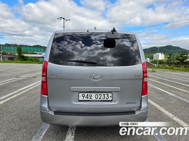 Hyundai Starex Новый Van 5-Seater Modern - фото 3