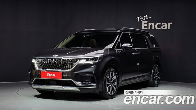 Kia Carnival 4-го поколения 9-Seater Signature - фото 0