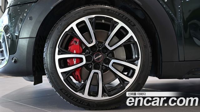 Mini Countryman JCW Launch Pack 2nd Gen - фото 4