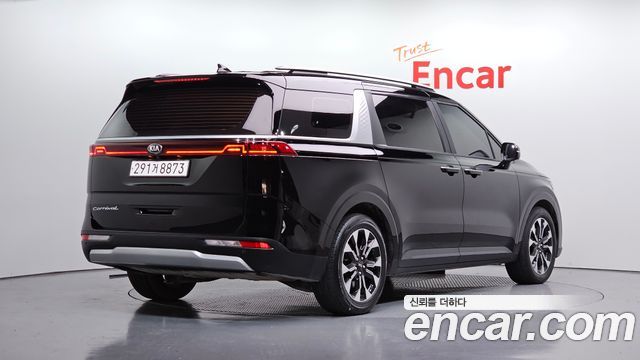 Kia Carnival 4-го поколения 9-Seater Prestige - фото 1