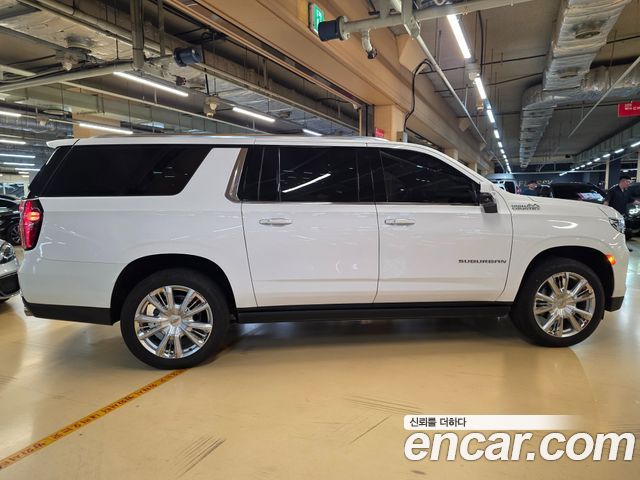 Chevrolet Surburban 6.2 - фото 1