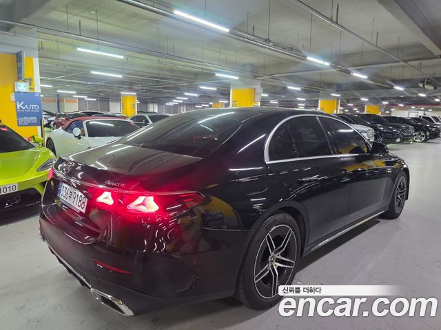 Mercedes-Benz E-Class W214 E300 4MATIC AMG Line - фото 3