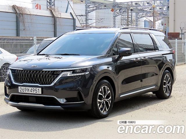 Kia Carnival 4-го поколения 9-Seater Noblesse - фото 1
