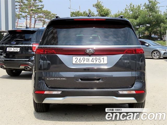 Kia Carnival 4-го поколения 9-Seater Noblesse - фото 3