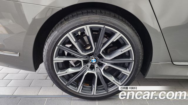 BMW 7-Series G11 730d xDrive M Sport - фото 4