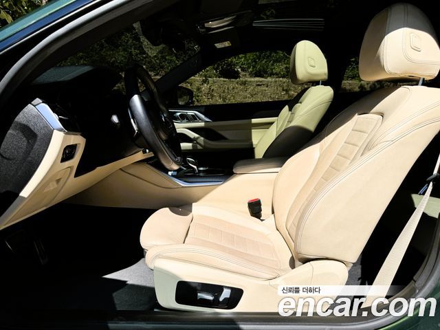 BMW 4-Series G22 420i M Sport Coupe - фото 4