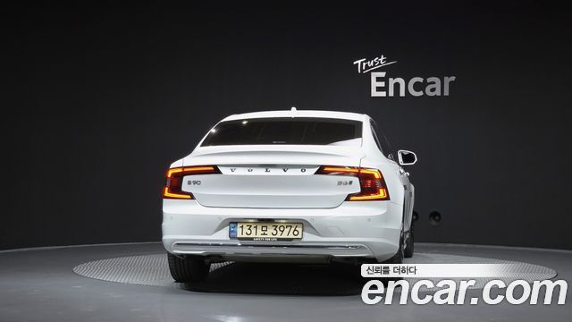 Volvo S90 T8 AWD Ultimate Bright - фото 3