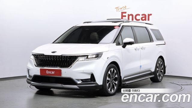 Kia Carnival 4-го поколения 9-Seater Signature - фото 0