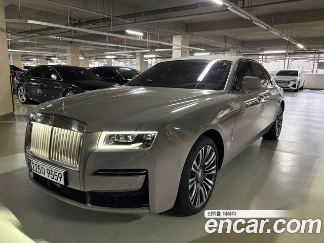 Rolls-Royce Ghost 2-го поколения 6.7 V12 - фото 0