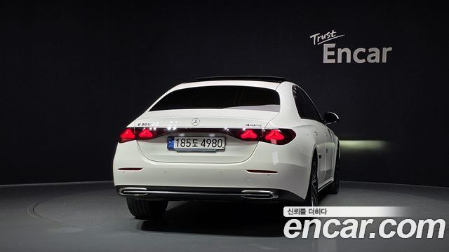 Mercedes-Benz E-Class W214 E300 4MATIC Exclusive - фото 3