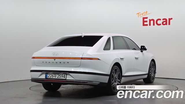 Hyundai Grandeur GN7, гибрид Exclusive - фото 1