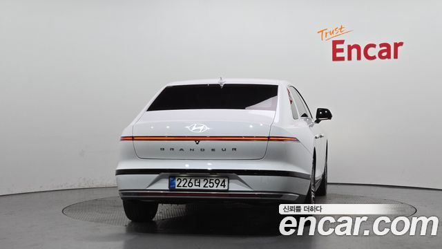 Hyundai Grandeur GN7, гибрид Exclusive - фото 3