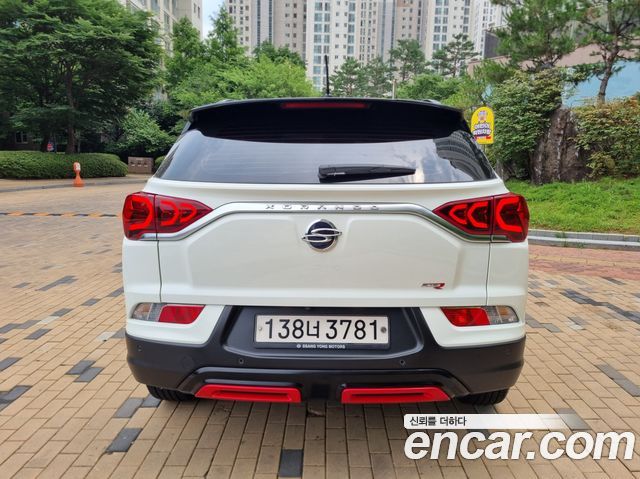 SsangYong Korando Gasoline 1.5 2WD R-Plus - фото 3
