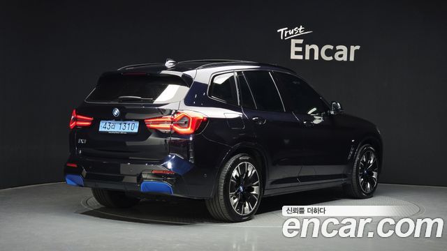 BMW iX3 M Sports - фото 1