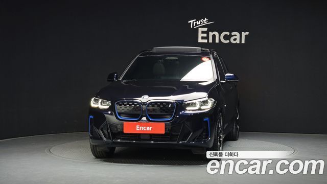 BMW iX3 M Sports - фото 2