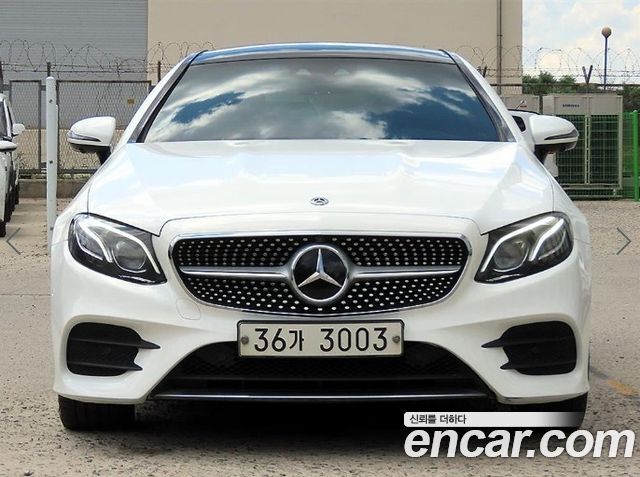 Mercedes-Benz E-Class W213 E400 4MATIC Coupe - фото 1