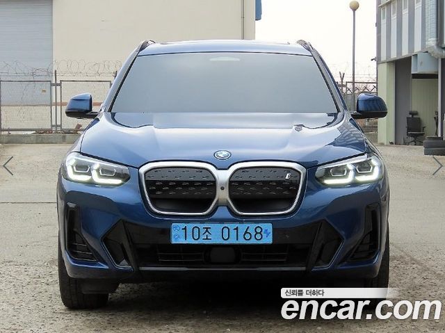 BMW iX3 M Sports - фото 0