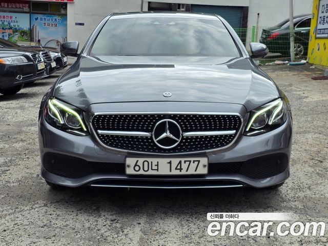 Mercedes-Benz E-Class W213 E300 4MATIC Avnatgarde - фото 4