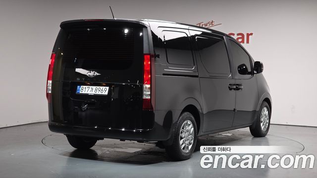 Hyundai Staria Cargo 3-Seater Modern - фото 1