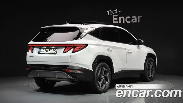 Hyundai Tucson NX4 Gasoline 1.6 Turbo 2WD Inspiration - фото 1