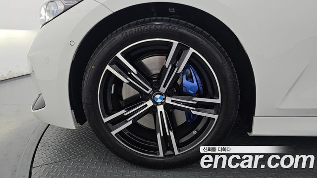 BMW 3-Series G20 320i M Sport - фото 4