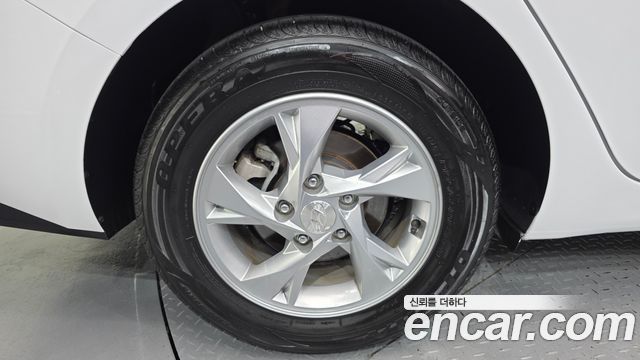 Hyundai Avante CN7 1.6 Modern - фото 4