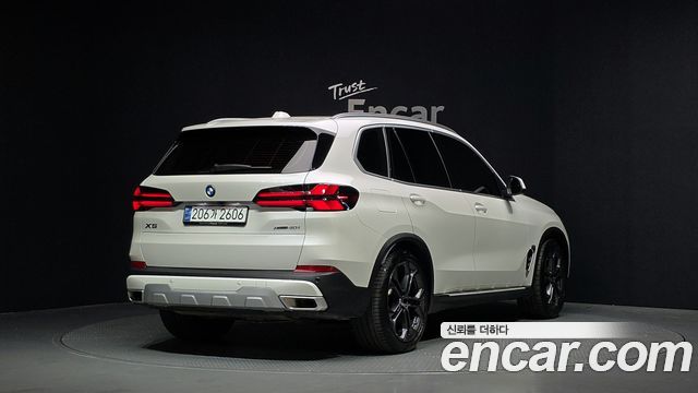 BMW X5 G05 xDrive 40i xLine - фото 1
