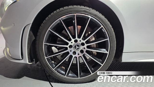 Mercedes-Benz CLS-Class C257 CLS400d 4MATIC AMG Line - фото 4