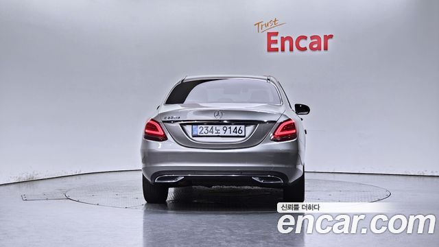 Mercedes-Benz C-Class W205 C220 d Avantgarde - фото 3
