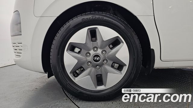 Hyundai Staria 4WD Tourer 9-Seater Modern - фото 4