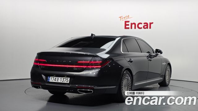 Genesis G90 3.3 T AWD Premium - фото 1