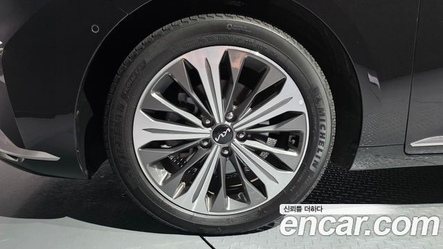 Kia K8 гибрид Signature Special - фото 4