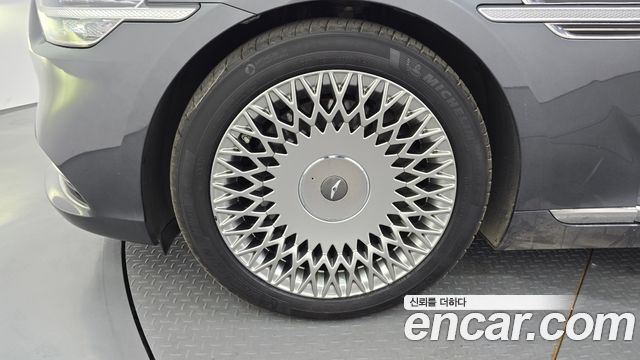 Genesis G90 5.0 AWD Prestige - фото 4