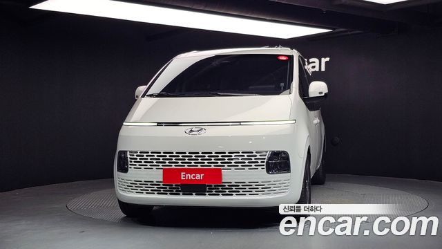 Hyundai Staria Tourer 11-Seater Modern - фото 2