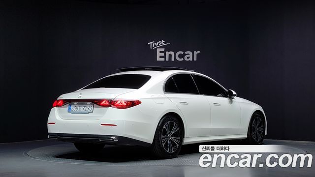 Mercedes-Benz E-Class W214 E200 Avantgarde - фото 1