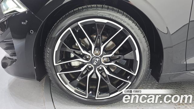 Kia K5 3-го поколения 1.6 Turbo Signature - фото 4