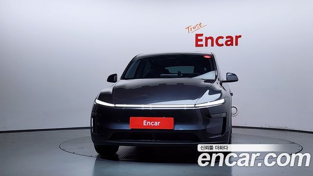 Tesla Model Y RWD - фото 2