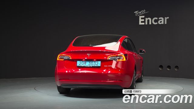 Tesla Model 3 Long Range AWD - фото 3