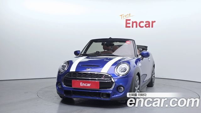 Mini Cooper Convertible Standard 3rd - фото 2