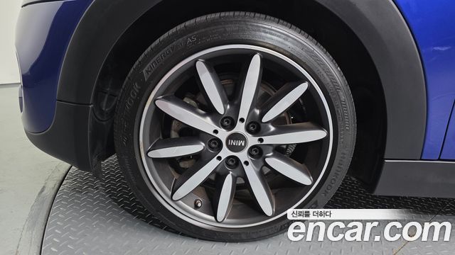 Mini Cooper Convertible Standard 3rd - фото 4