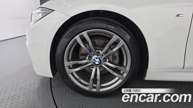 BMW 3-Series F30 320d M Sport Shadow - фото 4