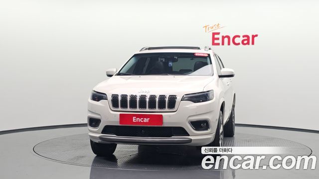 Jeep Cherokee KL 2.2 Diesel Overland 4WD - фото 1