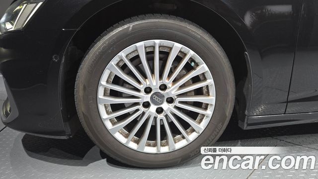 Audi A6 C8 40 TDI Quattro Premium - фото 4