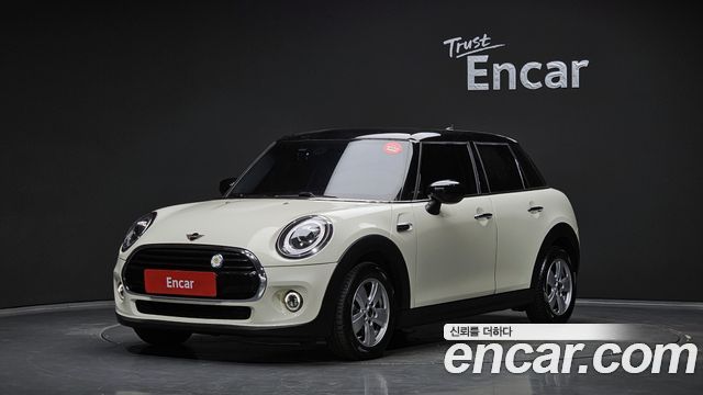 Mini Cooper 5Door Standard 3rd - фото 0